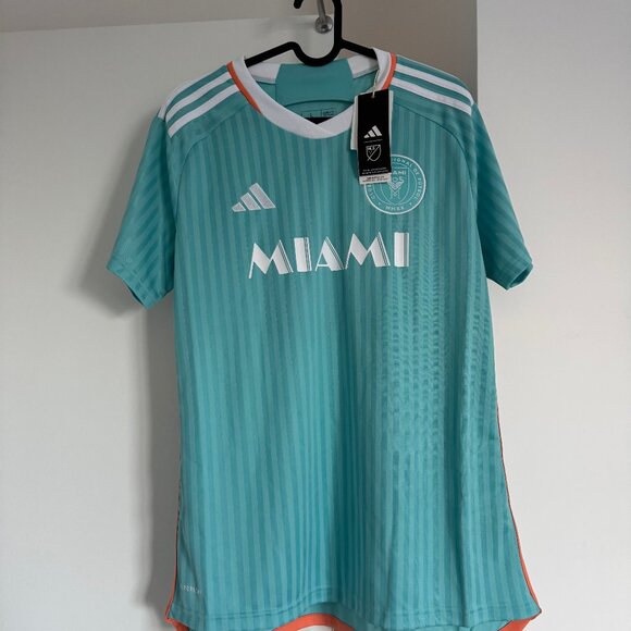 Adidas Inter Miami 2024/2025 home jersey in mint, size L, NWT - Picture 1 of 9